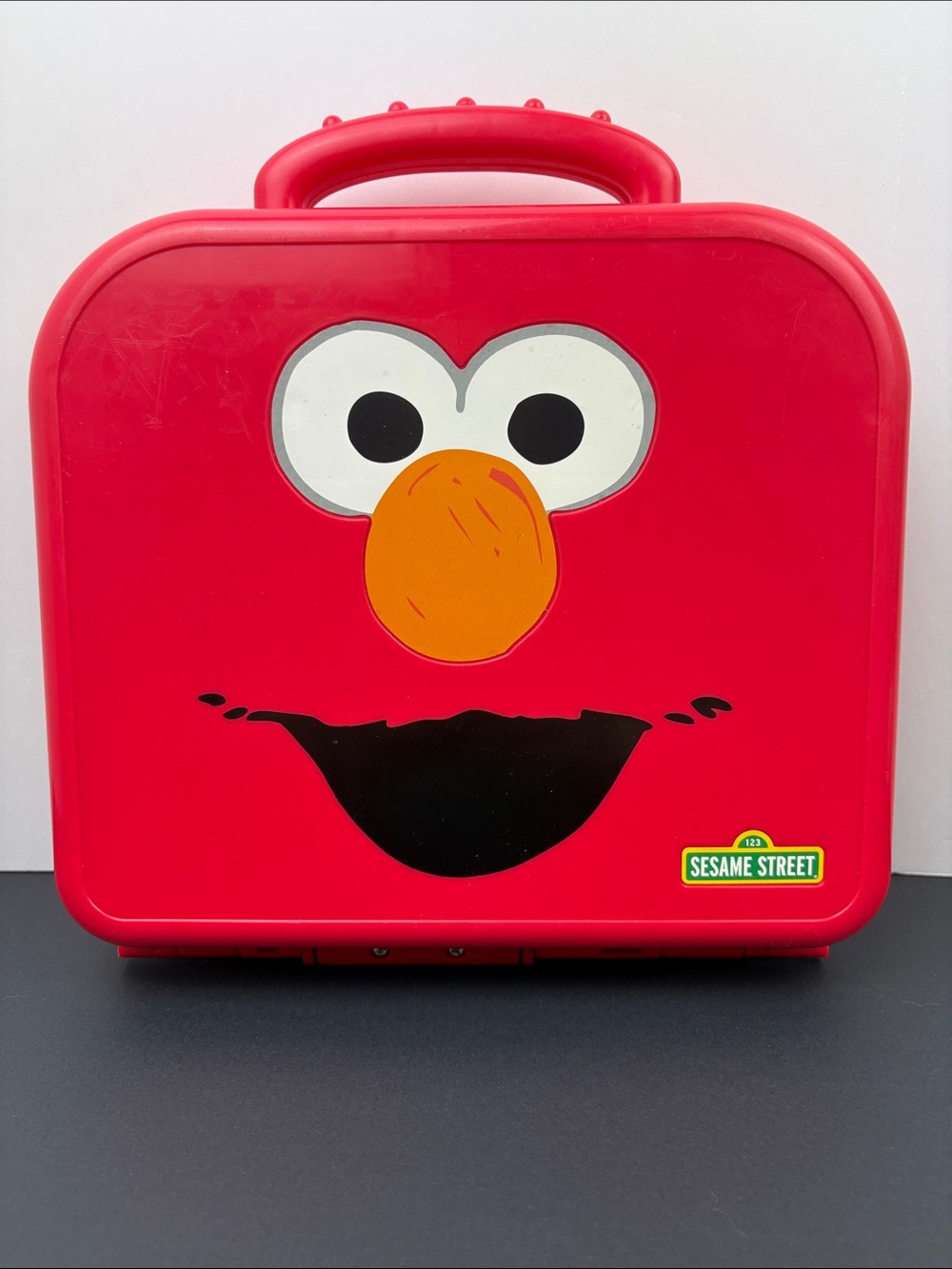 Sesame Street Elmo's On The Go Letters Alphabet Case 2017